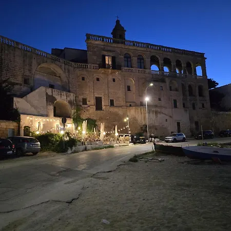 Nocleg ze śniadaniem Bianca Polignano 4*